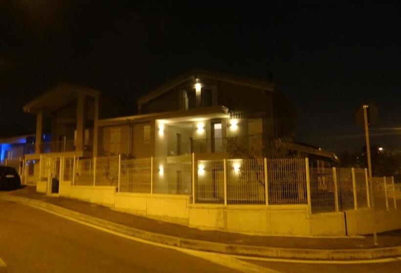 اتاق استاندارد, Nuovo Laghetto Del Frassino