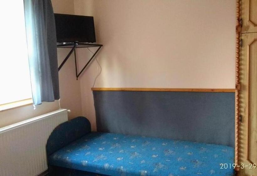 اتاق استاندارد چهار تخته, Czakó Vendégház és Nyaralóudvar