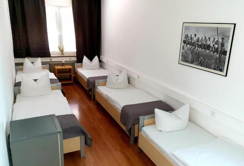 Quarto Familiar Banheiro Compartilhado, Horn Gästehaus