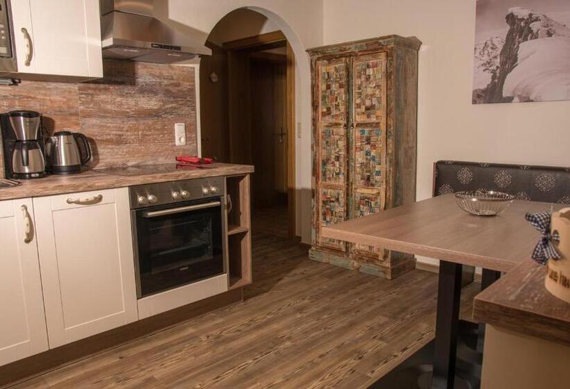Apartamento 2 Dormitórios, Landhaus Alpenjuwel