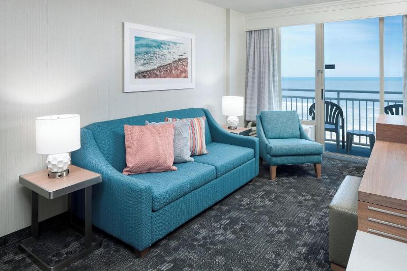 سوییت با چشم‌انداز دریا, Courtyard Virginia Beach Oceanfront/north 37th Street