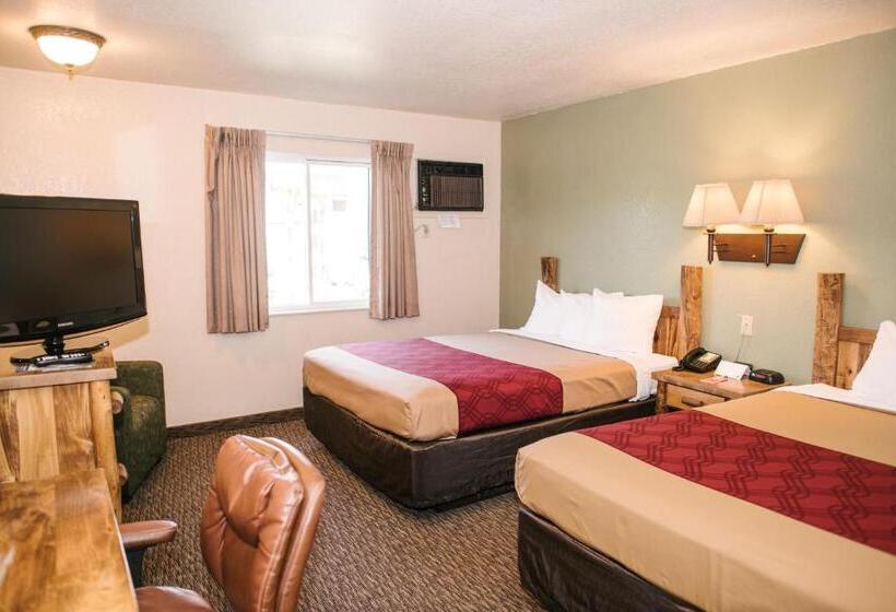 Номер Стандарт Адаптированный для Инвалидов, Econo Lodge, Downtown Custer Near Custer State Park And Mt Rushmore