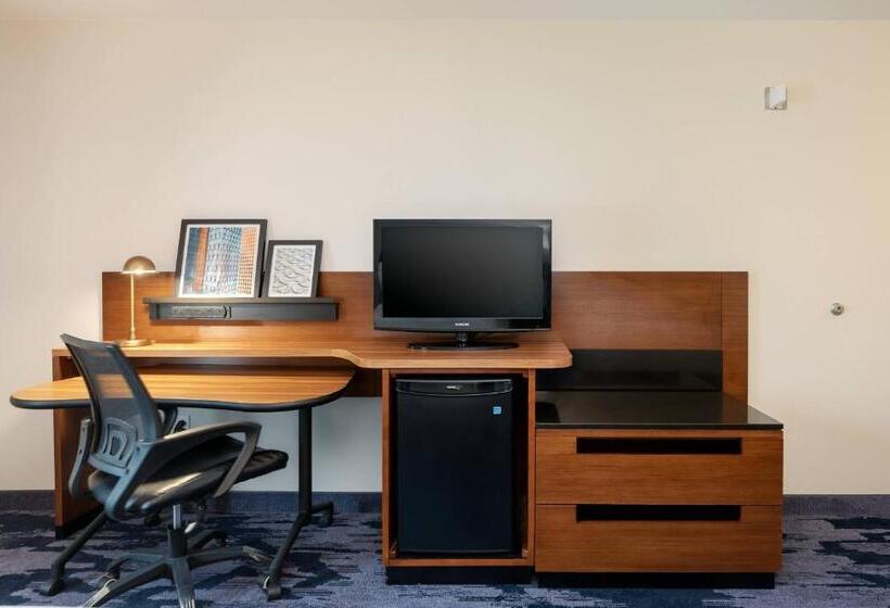 キングサイズベッドのスタンダードルーム, Fairfield Inn & Suites Savannah Airport
