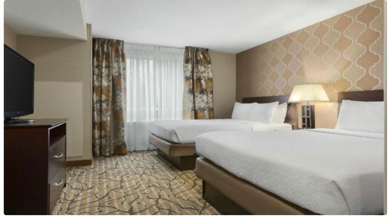行政两卧套房, Holiday Inn Hotel & Suites Gateway, An Ihg