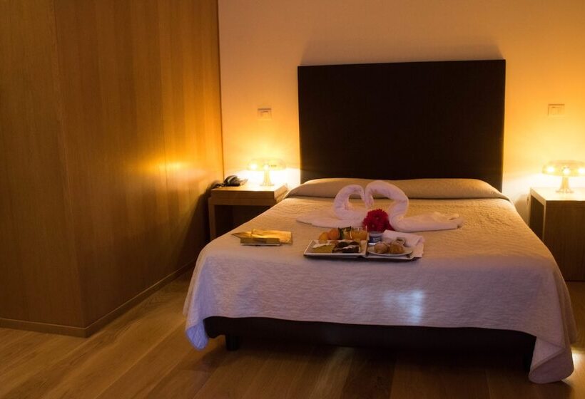 اتاق سوپریور, Country Hotel Le Querce