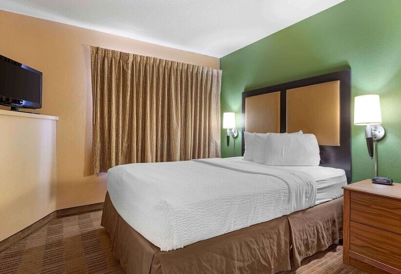Люкс, Extended Stay America Suites  Cincinnati  Blue Ash  Reed Hartman