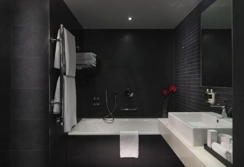 Номер бизнес-класса, Harbour Hotel & Spa Guildford