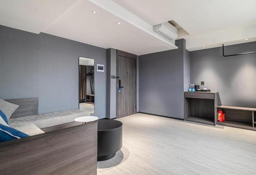 디럭스 스위트, Insail Hotels