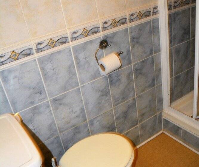 Quarto Estandar, The Albany