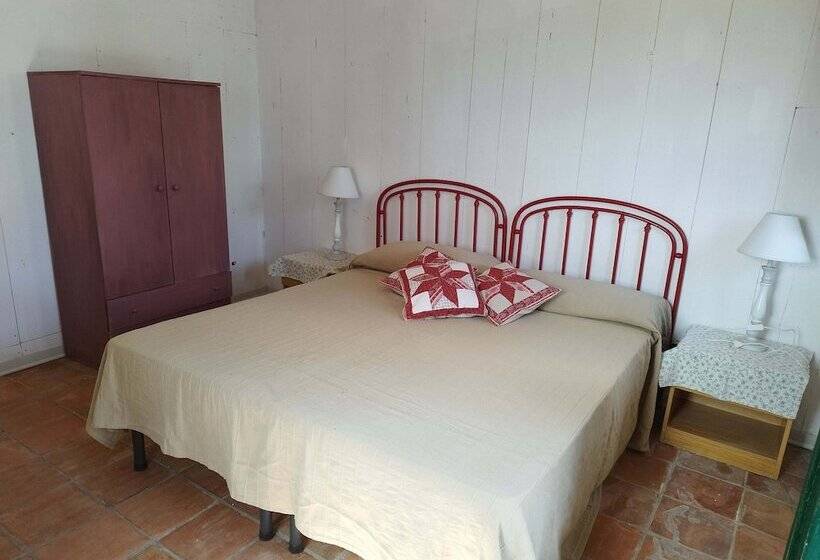 اتاق ساده چهارنفره, Agriturismo Monte Alto