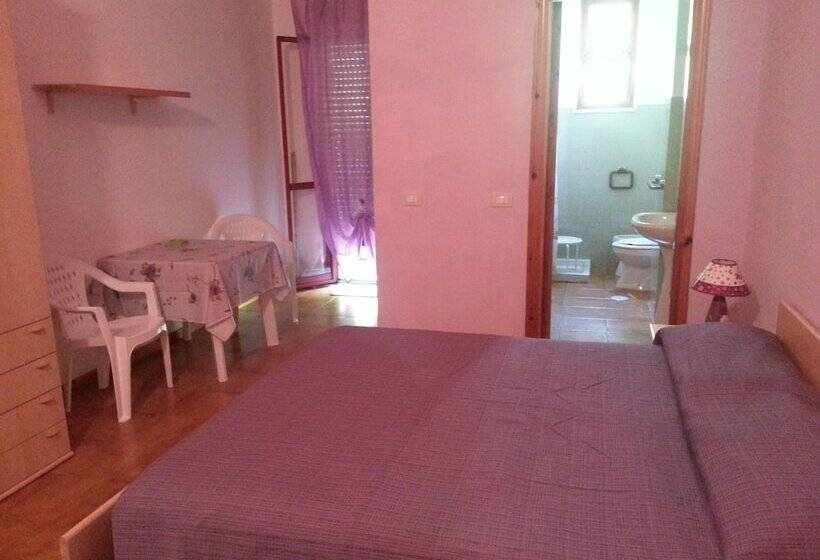 اتاق استاندارد چهار تخته, Silica Residence