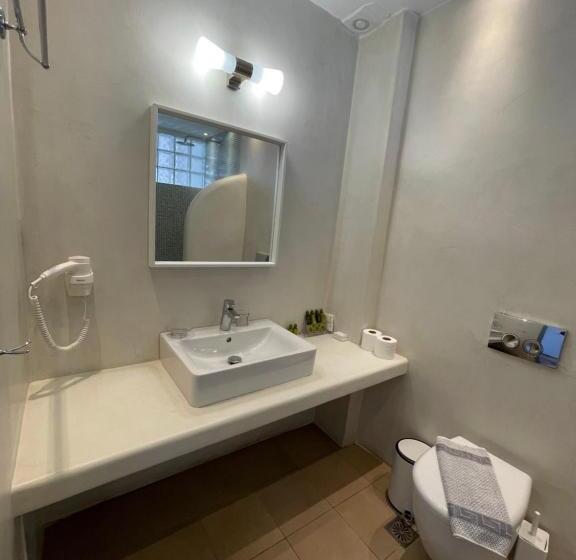 سوئیت 2 خوابه, Kokkinos Villas