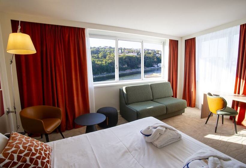 Quarto Executivo, Novotel Lyon Centre Confluence Bord De Saone