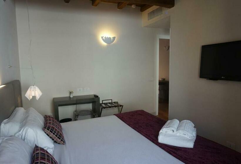 סוויטה, Trevi Palace Luxury Inn
