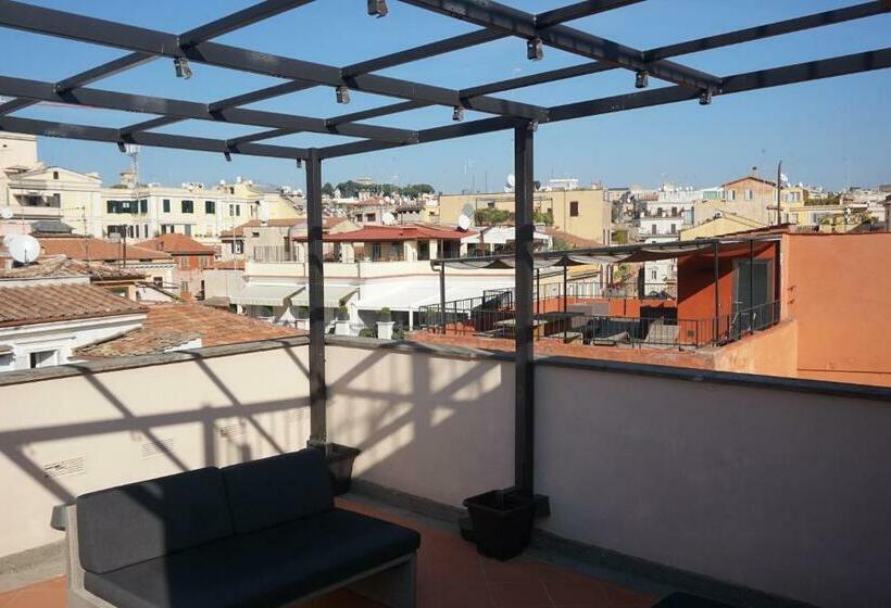 סוויטת סופריור, Trevi Palace Luxury Inn
