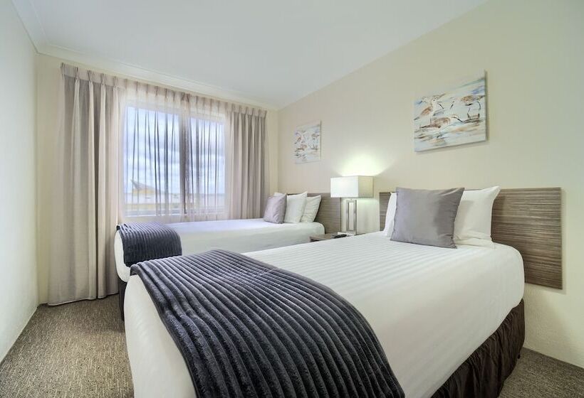 Апартаменты 3 Спальни, Albany Motel & Apartments