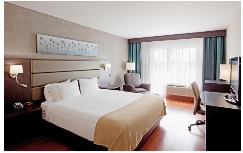 Стандартный Номер Кровать Кинг, Holiday Inn Express Hotel & Suites Saint   Hyacinthe, An Ihg