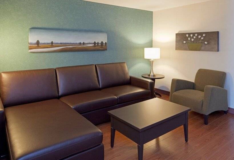 Люкс Адаптированный для Инвалидов, Holiday Inn Express Hotel & Suites Saint   Hyacinthe, An Ihg