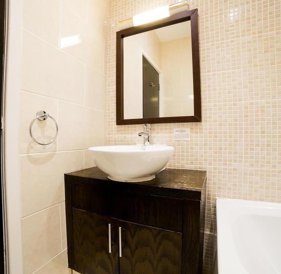 اتاق استاندارد یک نفره, Hotel Majestic