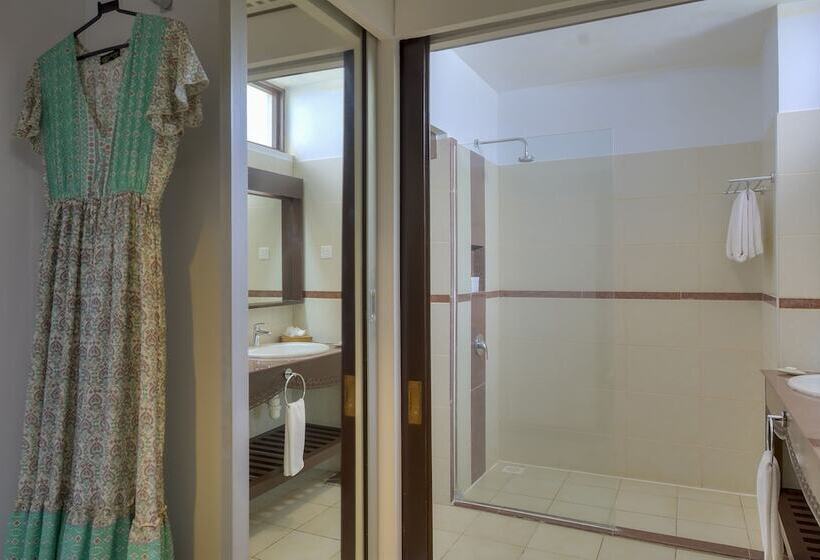 اتاق استاندارد با چشم‌انداز باغ, Diamonds Leisure Beach & Golf Resort