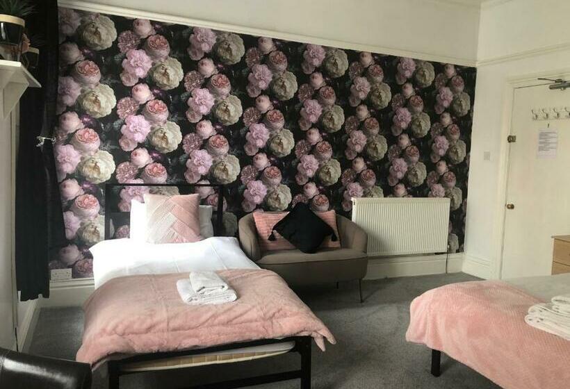 اتاق لوکس خانوادگی, Seacrest Guest House Room Only