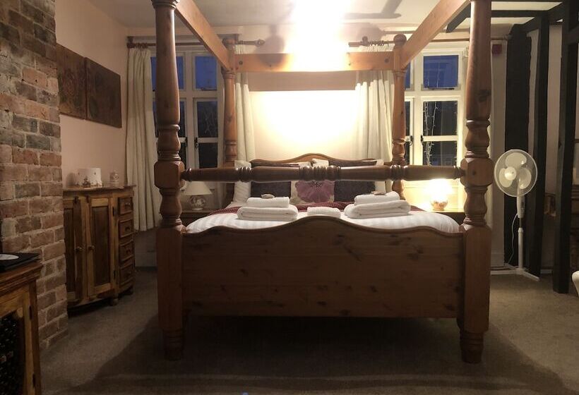 Номер Стандарт, The Mug House Inn