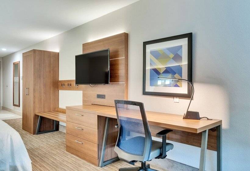 Номер Стандарт, Holiday Inn Express Hotel & Suites Lake Elsinore, An Ihg
