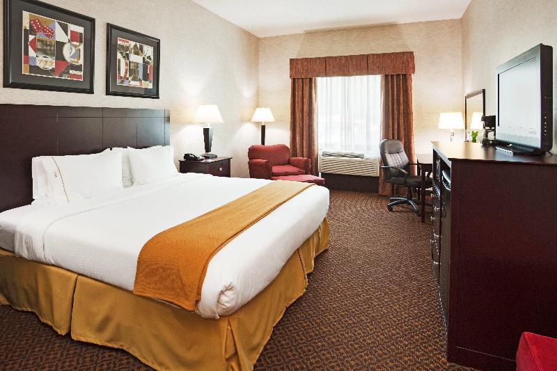 带大床的标准间, Holiday Inn Express & Suites Carrollton By Ihg