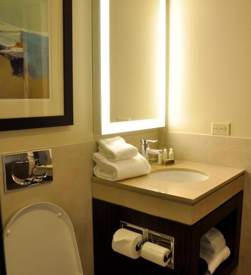 Стандартный Номер Кровать Кинг, Indigo East End, An Ihg