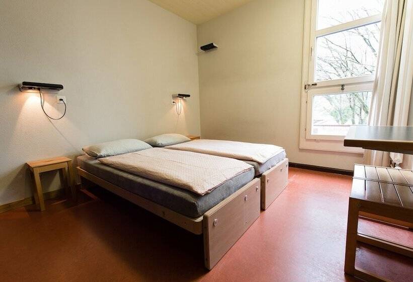 اتاق استاندارد با سرویس بهداشتی مشترک, Zurich Youth Hostel