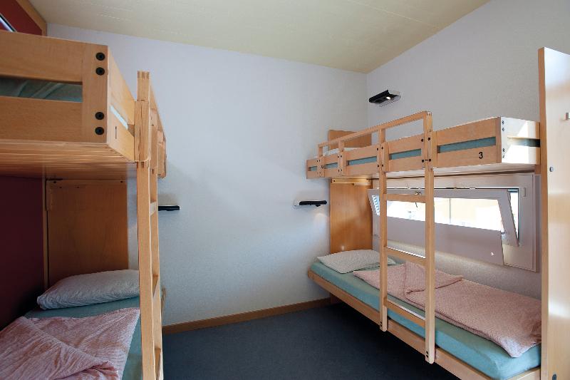 اتاق استاندارد چهارنفره با سرویس بهداشتی مشترک, Zurich Youth Hostel
