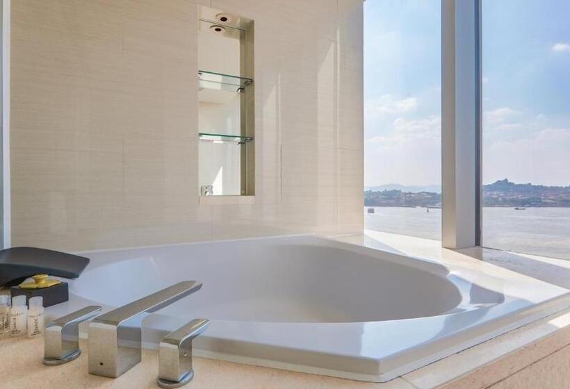 Номер Премиум, Indigo Xiamen Harbour, An Ihg