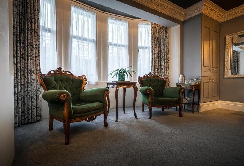 اتاق لوکس, The Alamo Guest House