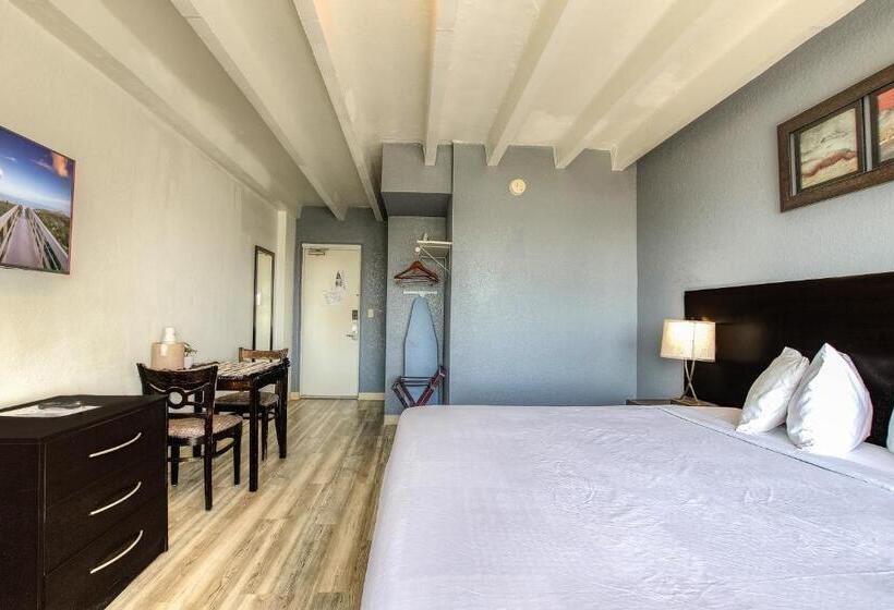 带大床的标准间, Beach House Inn