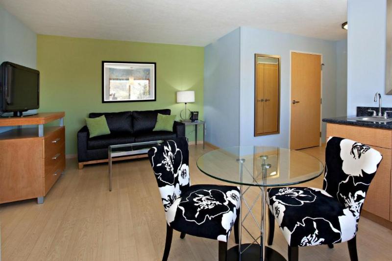 Люкс Кровать Кинг, Holiday Inn Express Hotel & Suites Rock Springs Green River, An Ihg