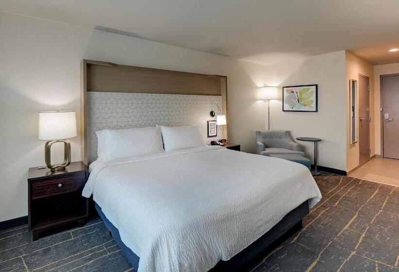 이그제큐티브 룸 킹사이즈 침대, Holiday Inn Mobile Airport, An Ihg
