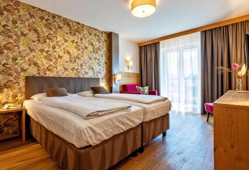 Номер Deluxe, Stadthotel Eggerbräu