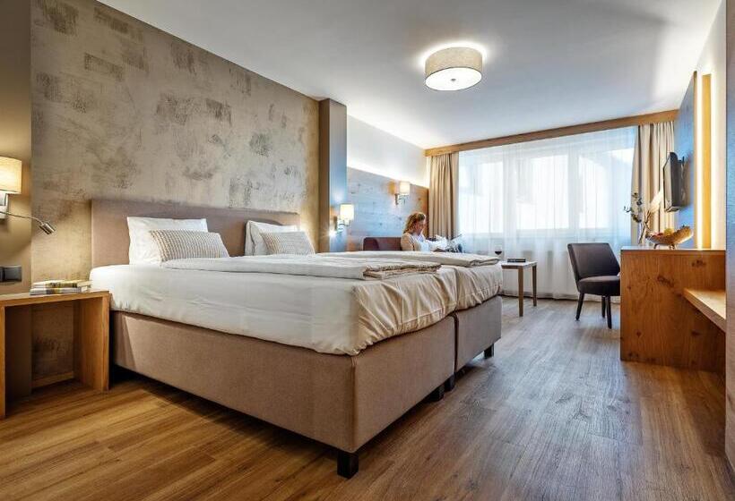 Номер Deluxe, Stadthotel Eggerbräu