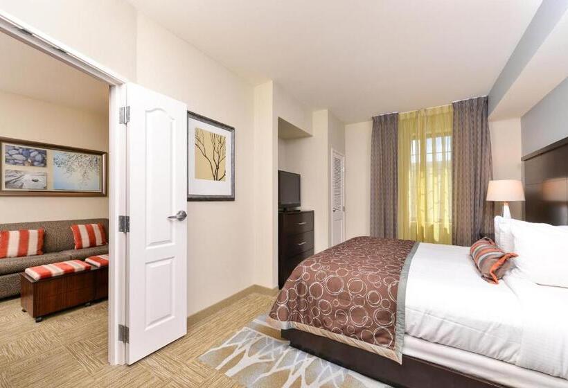 带大床的套房, Staybridge Suites San Antonio Stone Oak, An Ihg