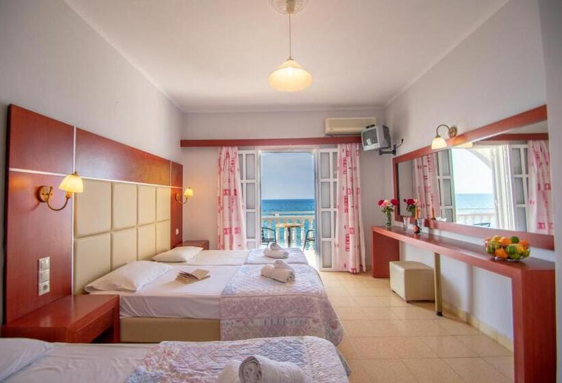 اتاق اساندارد با چشم‌انداز جانبی به دریا, Agoulos Beach