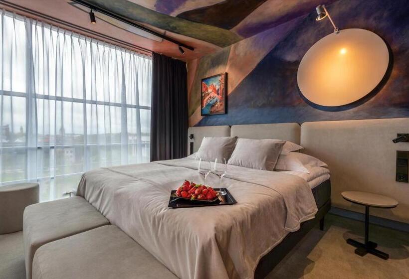 اتاق لوکس, Art Hotel Pallas By Tartuhotels