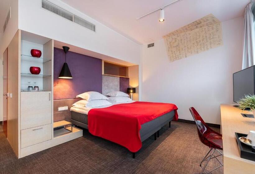 اتاق لوکس, Art Hotel Pallas By Tartuhotels