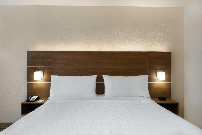 Quarto Estandar Cama King, Holiday Inn Express Hotel & Suites Pensacola West Navy Base, An Ihg