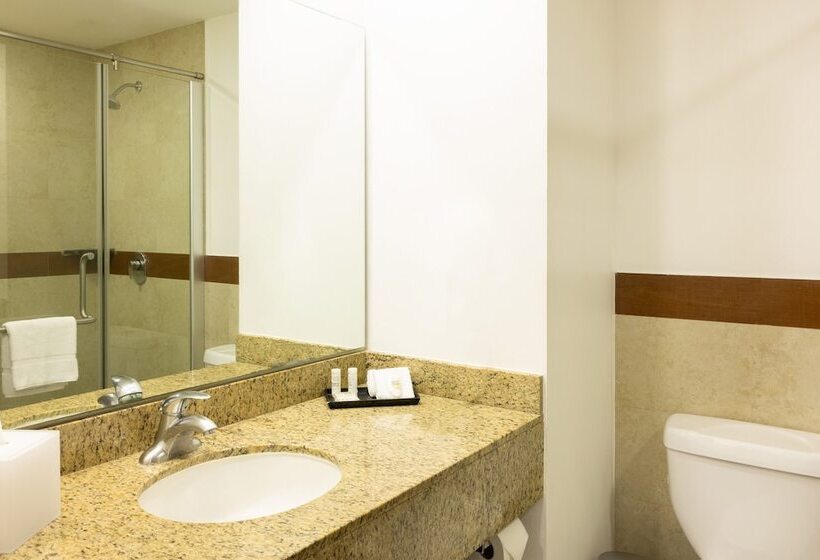 חדר משפחתי דלוקס, Wyndham Garden Cancun Downtown