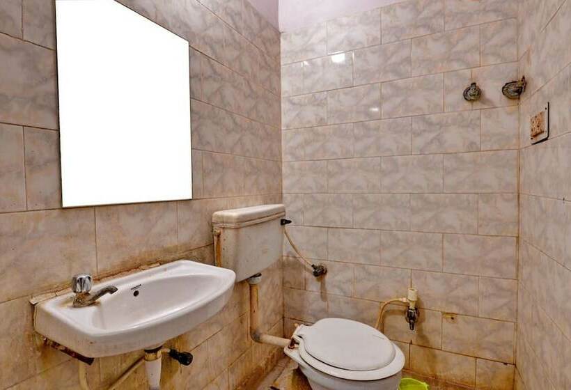 Standart Oda, Aditya Palace