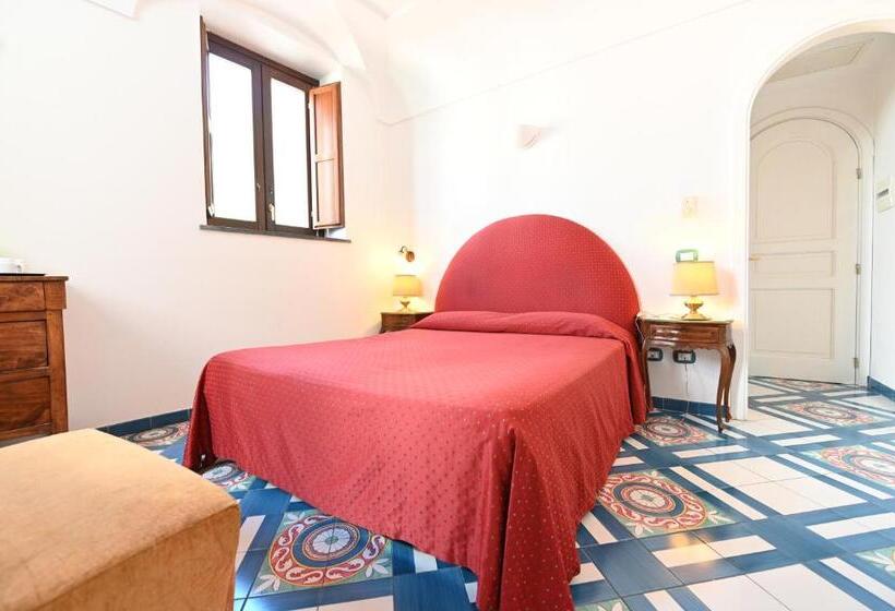 Номер Стандарт, Croce Di Amalfi