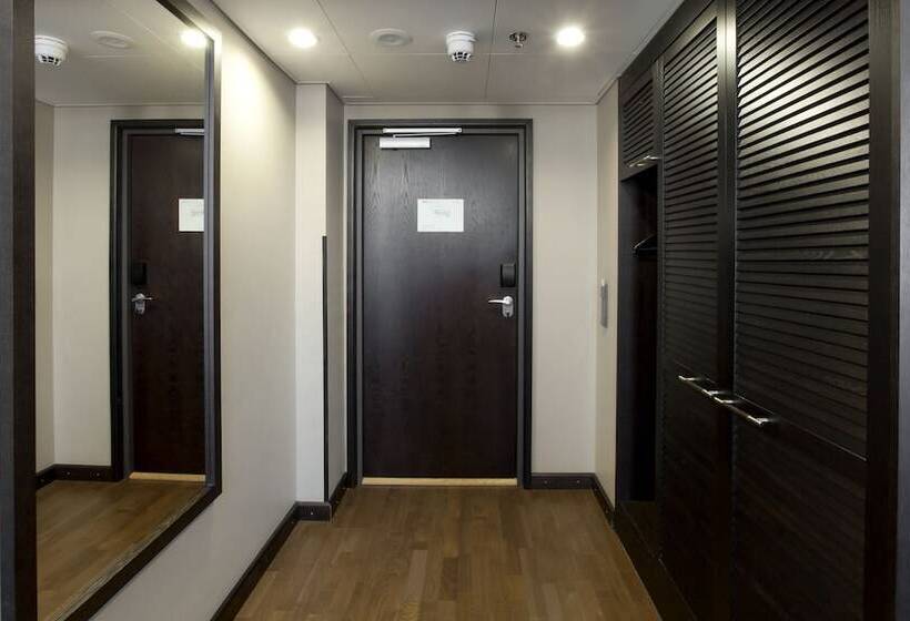 디럭스 룸 킹사이즈 침대, Holiday Club Saimaan Rauha