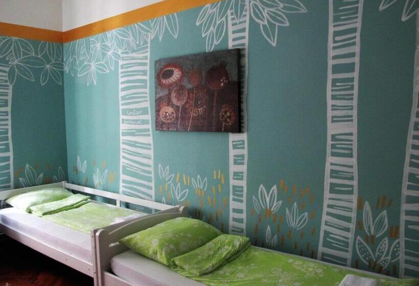 Quarto Quádruplo Estandar, Centar Guesthouse