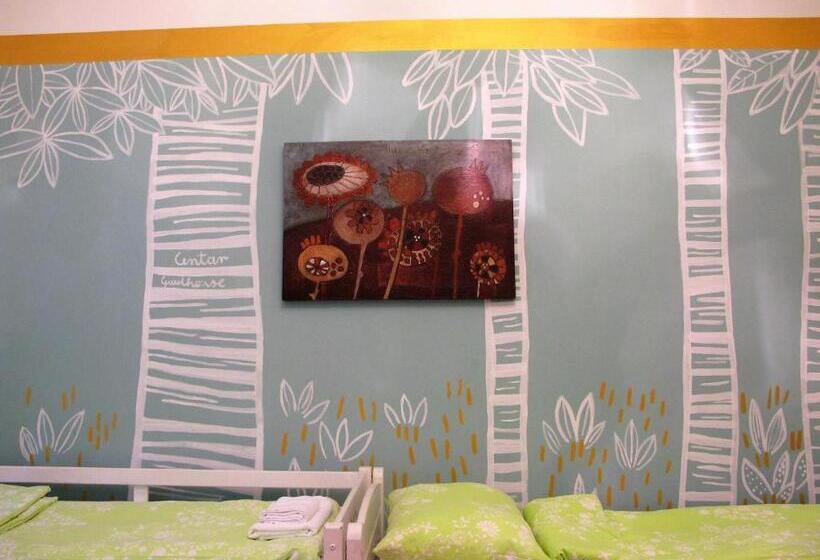 Quarto Quádruplo Estandar, Centar Guesthouse