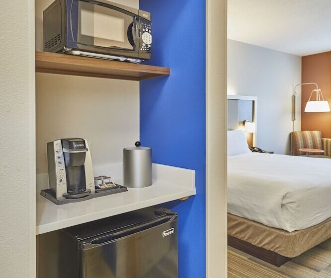 سوئیت برای معلولان, Holiday Inn Express Hotel & Suites Medford Central Point, An Ihg